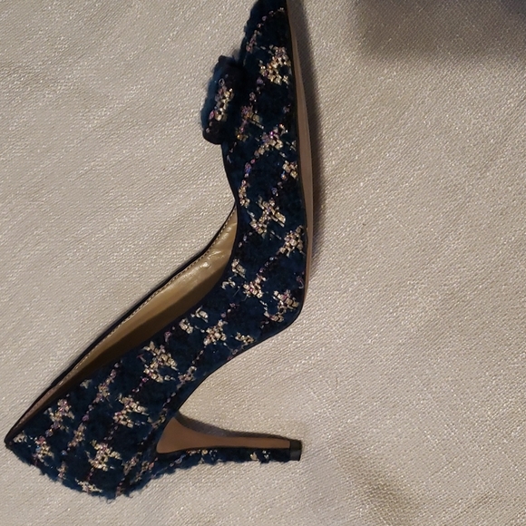 Ann Taylor tweed pumps - Picture 6 of 9